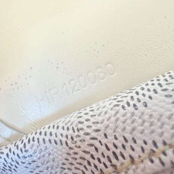 Goyard Saint Louis PM White Tote + Pouch MINT - Picture 11 of 14